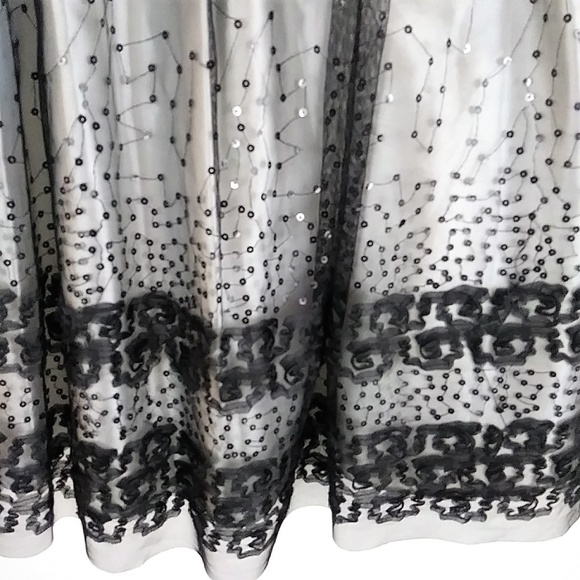 Black sequins formal party dress - Picture 5 of 7